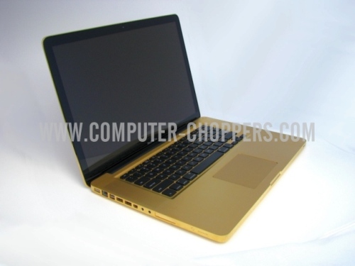 macbook-pro-24kt-gold-unibody-11 macbook-pro-24kt-gold-unibody-11