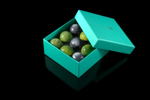 couleurs-patrick-roger-shop-chocolate-main couleurs-patrick-roger-shop-chocolate-main