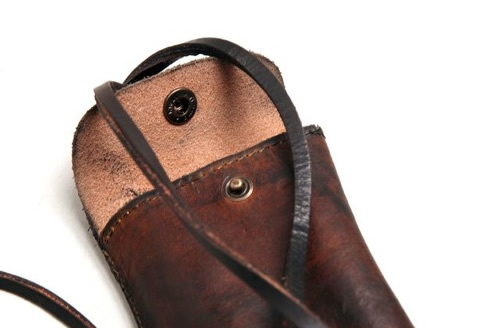 The Want | Royal RepubliQ Vintage Phone Pocket